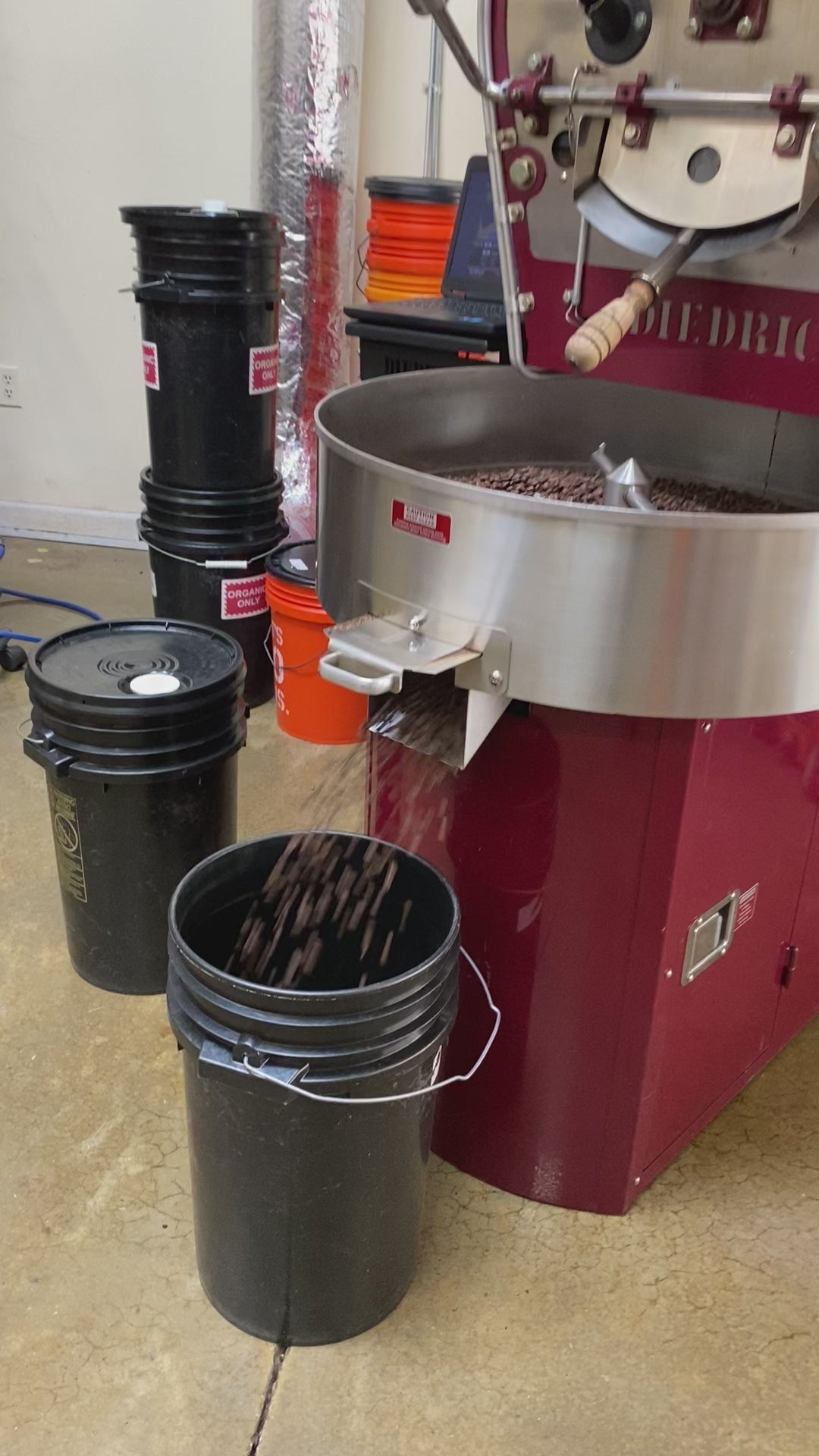 Load video: Fresh Roasted coffee